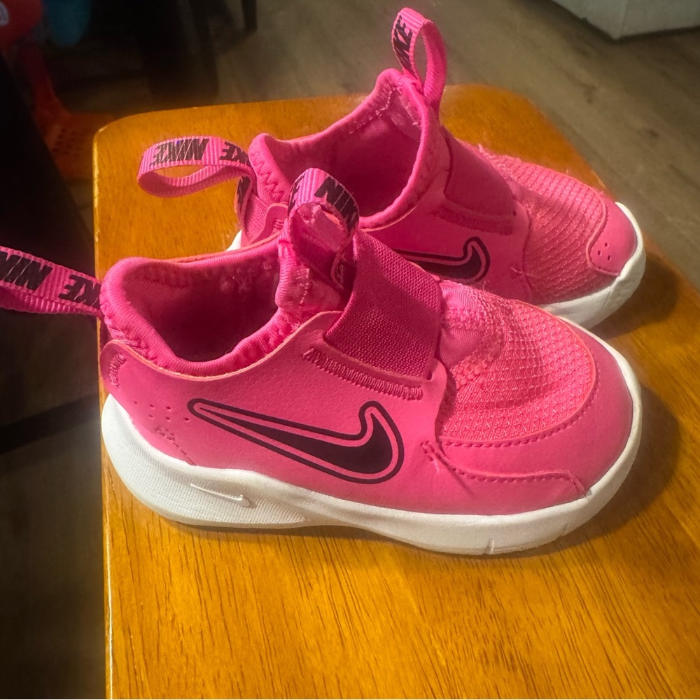 Nike toddler Flex Runner 3
